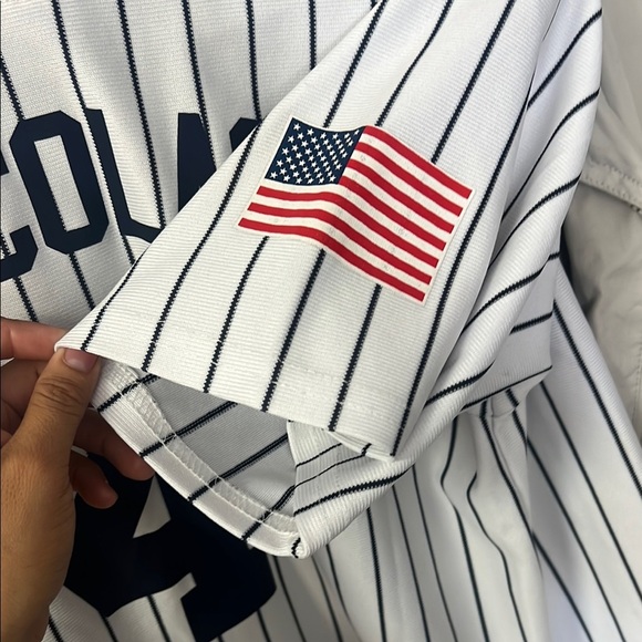 Men small 34-36 White and Blue Striped Shirt - Picture 4 of 4